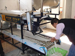 客戶在收河粉.jpg 客戶在收河粉.jpg